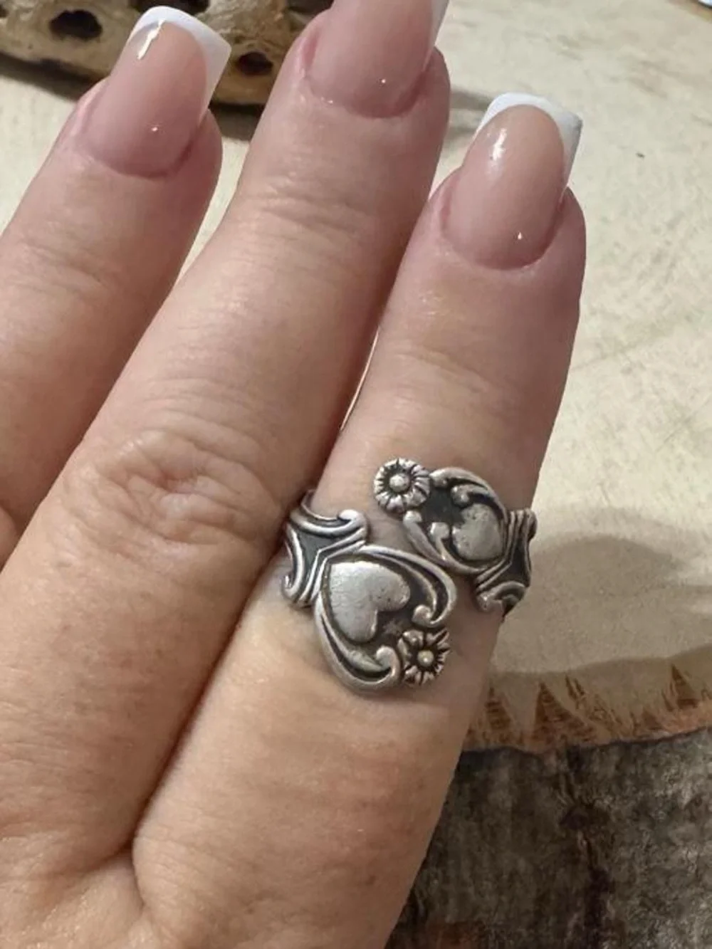 Vintage Avon Treasured Heart Spoon Ring 925 Sterling Silver adjustable Sz 7 to 8
